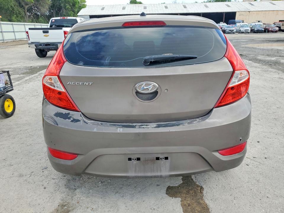 2013 Hyundai Accent მანქანა იყიდება აუქციონზე, vin: KMHCT5AE3DU138721, აუქციონის ნომერი: 51018666