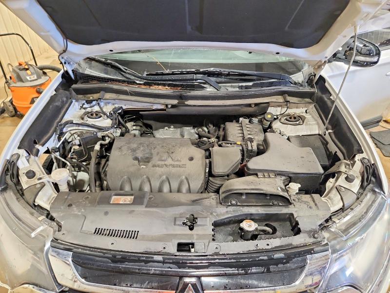 Продаж на аукціоні авто 2018 Mitsubishi Outlander, vin: JA4AZ3A38JZ020413, номер лоту: 49917706