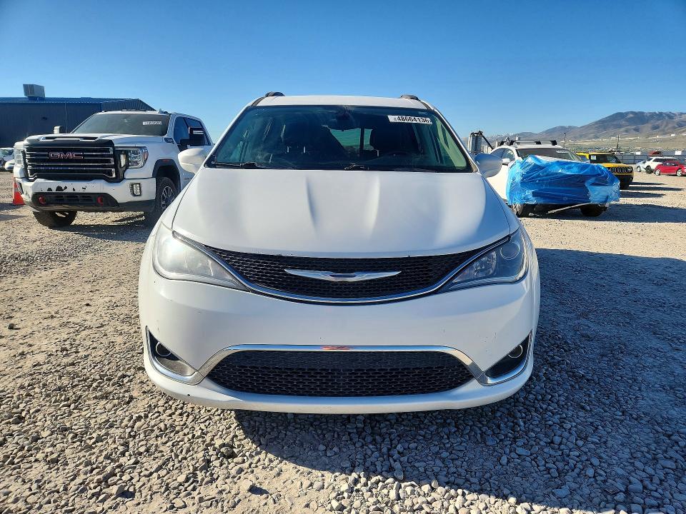 Продаж на аукціоні авто 2017 Chrysler Pacifica, vin: 2C4RC1BG1HR621683, номер лоту: 48664136