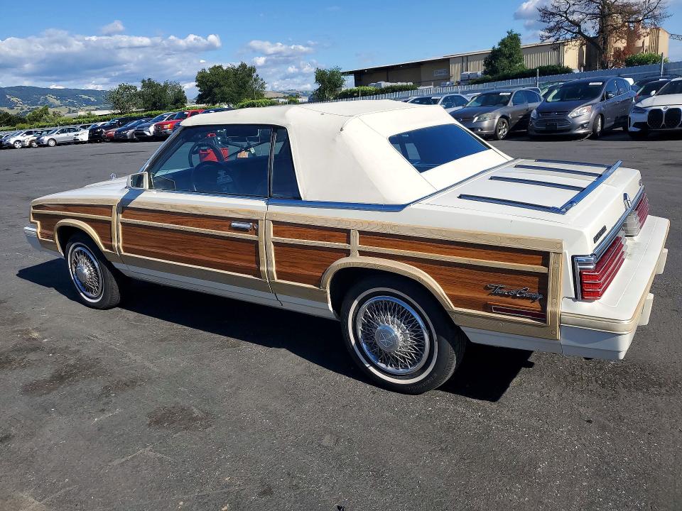 1984 Chrysler Lebaron მანქანა იყიდება აუქციონზე, vin: 1C3BC55G1EG121786, აუქციონის ნომერი: 49141016