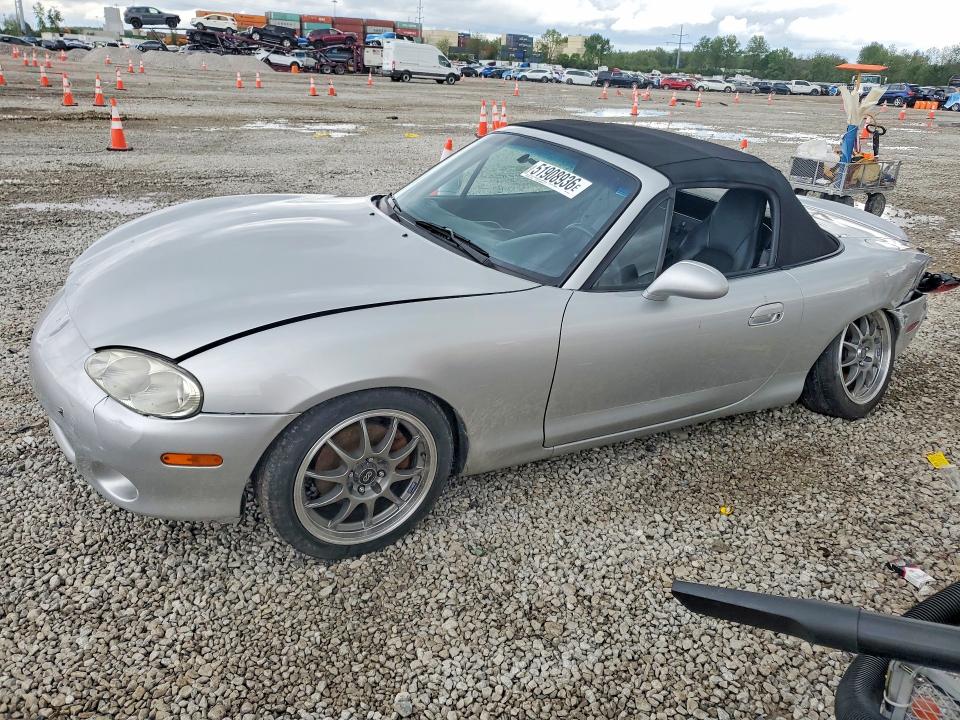 51908936 :رقم المزاد ، JM1NB353550411616 vin ، 2005 Mazda Mx-5 Miata مزاد بيع