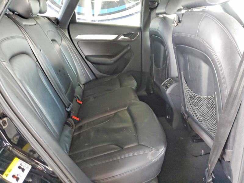 50976706 :رقم المزاد ، WA1EFCFS5FR004722 vin ، 2015 Audi Q3 مزاد بيع