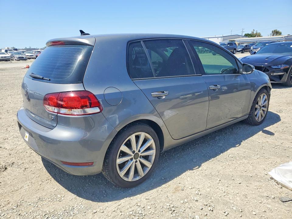 49500156 :رقم المزاد ، WVWDM7AJ8EW000435 vin ، 2014 Volkswagen Golf مزاد بيع