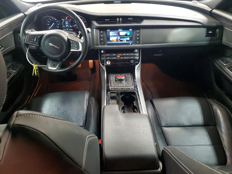 48415936 :رقم المزاد ، SAJBG4FV9JCY67218 vin ، 2018 Jaguar Xf مزاد بيع
