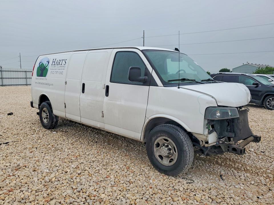 55808606 :رقم المزاد ، 1GCWGBFP8K1152532 vin ، 2019 Chevrolet Express G2500 مزاد بيع