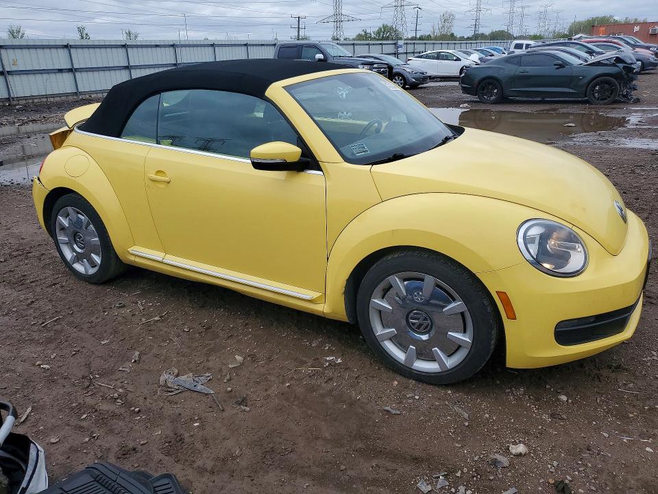 51572316 :رقم المزاد ، 3VW5P7AT2DM806425 vin ، 2013 Volkswagen Beetle مزاد بيع