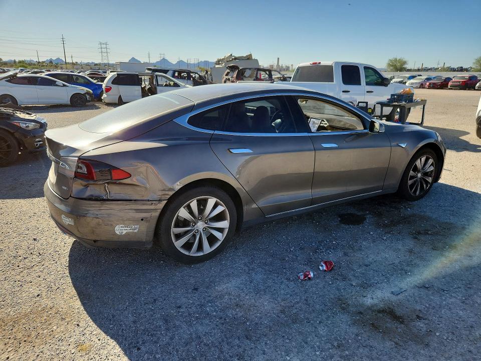 Продаж на аукціоні авто 2015 Tesla Model S, vin: 5YJSA1E21FF114119, номер лоту: 48794976
