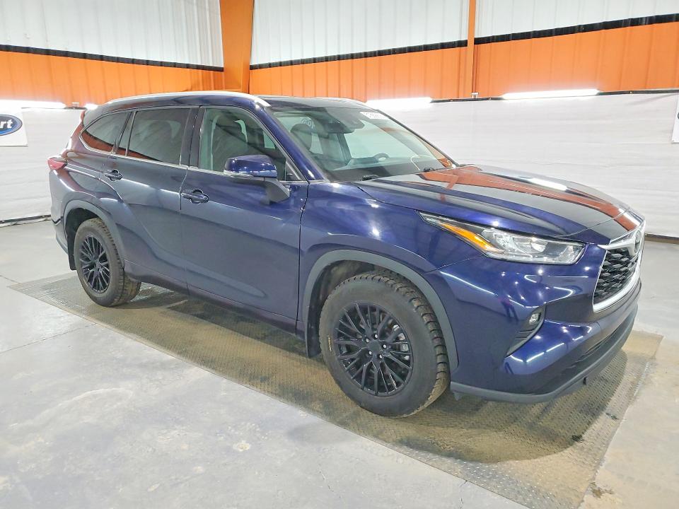 Aukcja sprzedaży 2022 Toyota Highlander, vin: 5TDGZRBH5NS575386, numer aukcji: 51889936