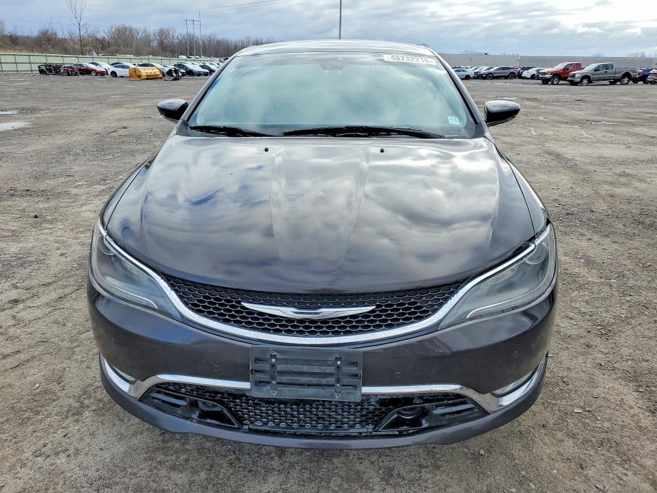 48732216 :رقم المزاد ، 1C3CCCCB8FN570492 vin ، 2015 Chrysler 200 مزاد بيع