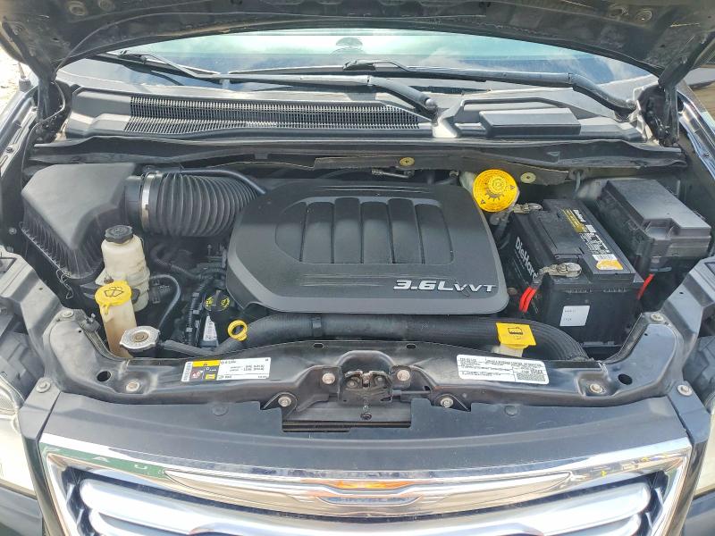 48803926 :رقم المزاد ، 2C4RC1BG9GR268737 vin ، 2016 Chrysler Town & Country مزاد بيع
