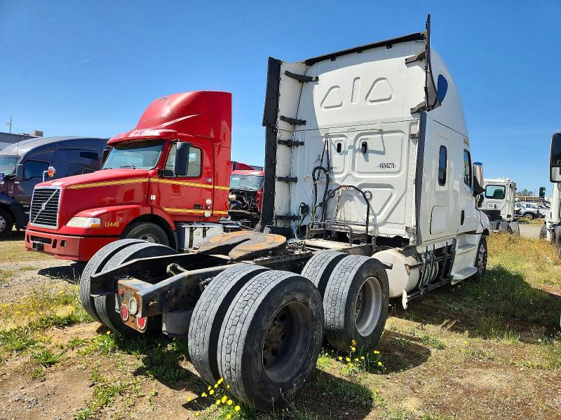 46848276 :رقم المزاد ، 3AKJHHDRXLSLR4899 vin ، 2020 Freightliner Cascadia 126 مزاد بيع