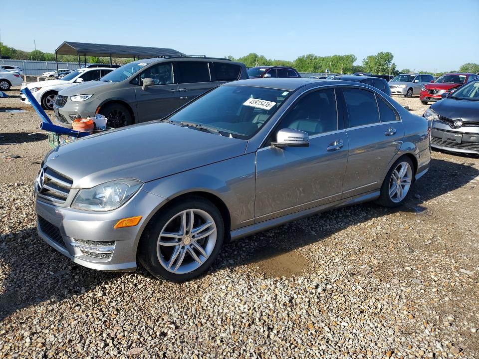 2014 Mercedes-benz C მანქანა იყიდება აუქციონზე, vin: WDDGF8AB3EA892912, აუქციონის ნომერი: 49915436