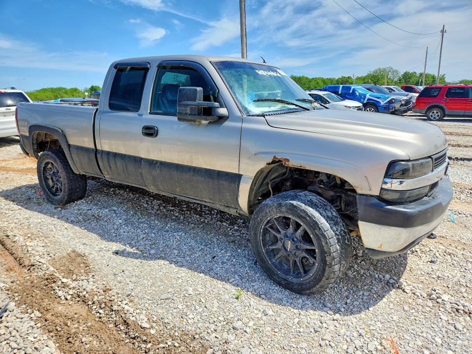 2002 Chevrolet Silverado მანქანა იყიდება აუქციონზე, vin: 1GCHK29U62E223518, აუქციონის ნომერი: 51455376