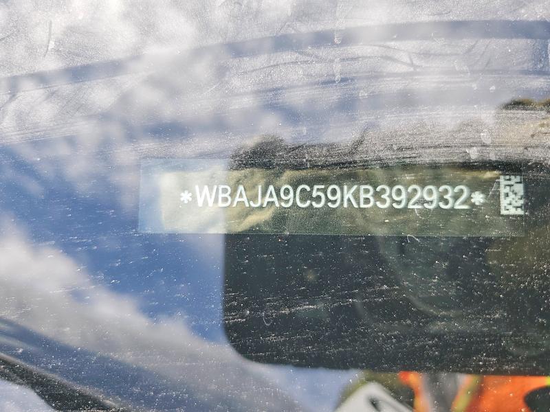 Продажа на аукционе авто 2019 Bmw 530e, vin: WBAJA9C59KB392932, номер лота: 51355316