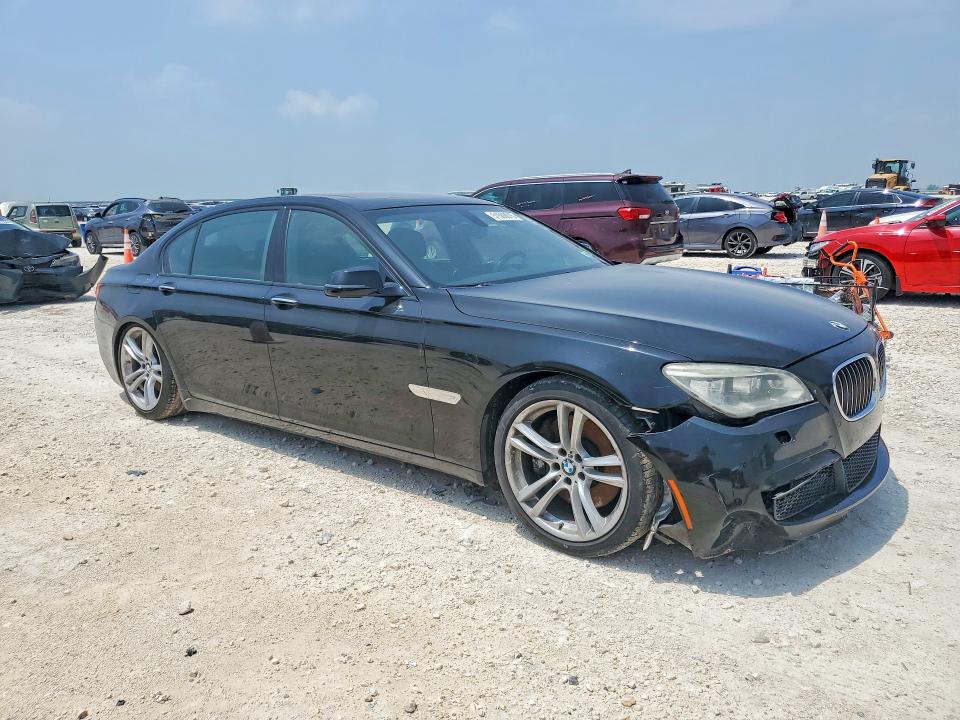 51500016 :رقم المزاد ، WBAYE8C54DDE22135 vin ، 2013 Bmw 750 مزاد بيع