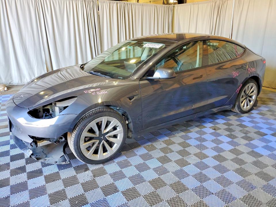 49469366 :رقم المزاد ، 5YJ3E1EA9NF304541 vin ، 2022 Tesla Model 3 مزاد بيع