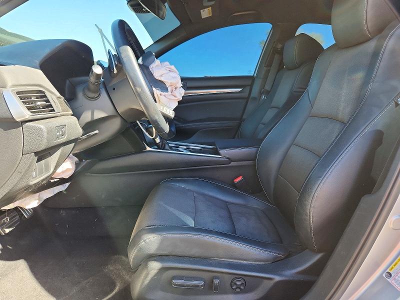 2018 Honda Accord მანქანა იყიდება აუქციონზე, vin: 1HGCV1F3XJA188772, აუქციონის ნომერი: 48337126