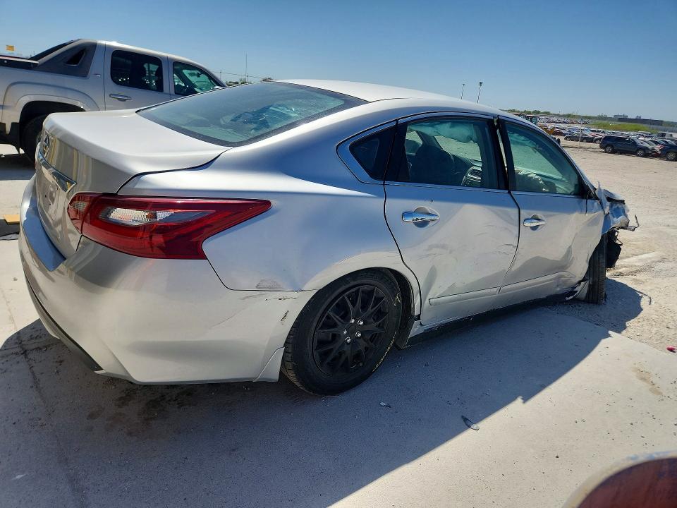 Продажа на аукционе авто 2018 Nissan Altima, vin: 1N4AL3AP6JC237249, номер лота: 50748236