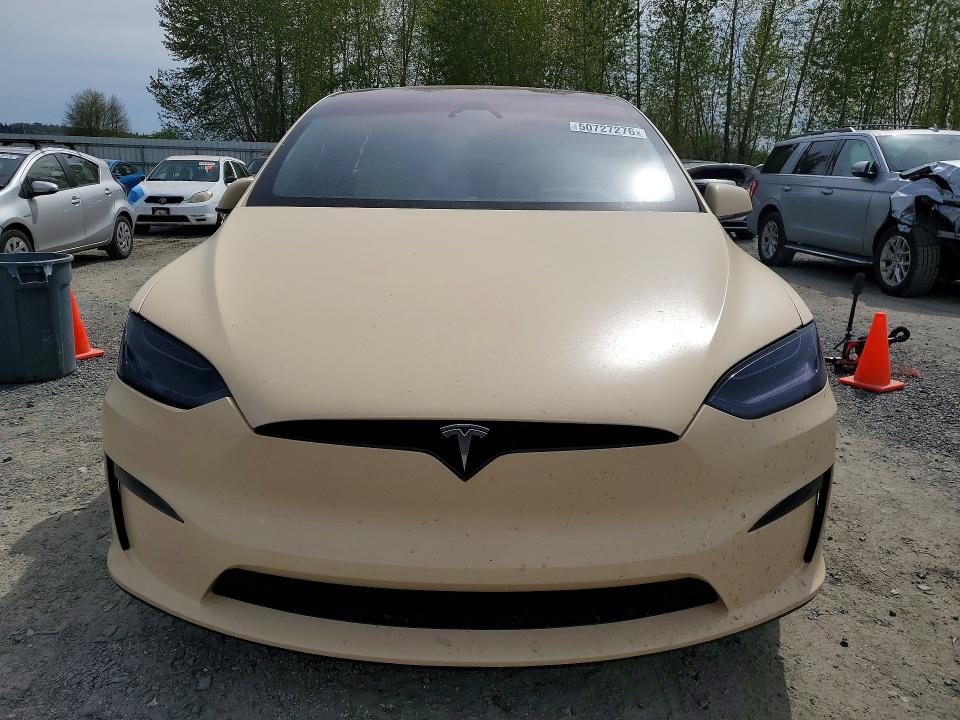 50727276 :رقم المزاد ، 7SAXCBE51PF403490 vin ، 2023 Tesla Model X مزاد بيع