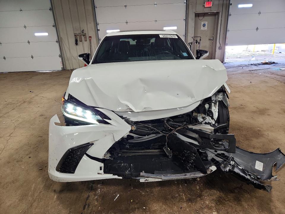 Продажа на аукционе авто 2019 Lexus Es, vin: 58ABZ1B13KU007938, номер лота: 50227676