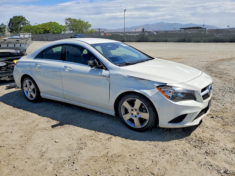 48288246 :رقم المزاد ، WDDSJ4EB4FN176946 vin ، 2015 Mercedes-benz Cla مزاد بيع