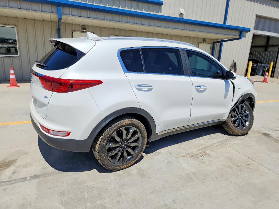 Продажа на аукционе авто 2018 Kia Sportage, vin: KNDPNCACXJ7409786, номер лота: 51842966