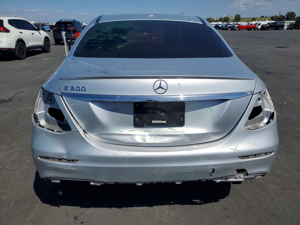 Продажа на аукционе авто 2019 Mercedes-benz E, vin: WDDZF4JB9KA564133, номер лота: 50994616