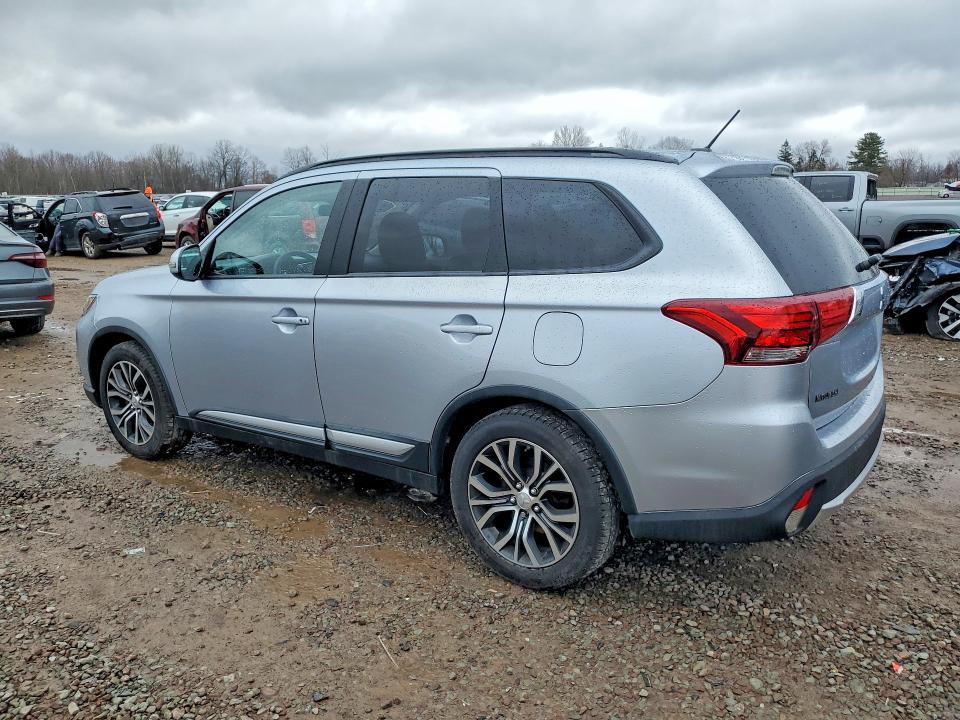 2016 Mitsubishi Outlander მანქანა იყიდება აუქციონზე, vin: JA4AZ3A36GZ014988, აუქციონის ნომერი: 48214356