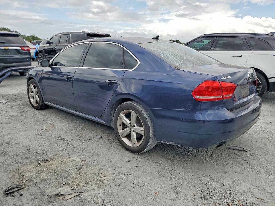 48954926 :رقم المزاد ، 1VWAS7A35FC116699 vin ، 2015 Volkswagen Passat مزاد بيع