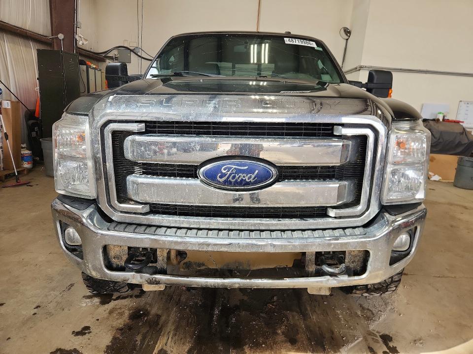 48719986 :رقم المزاد ، 1FT8W3BT5GED06439 vin ، 2016 Ford F350 مزاد بيع