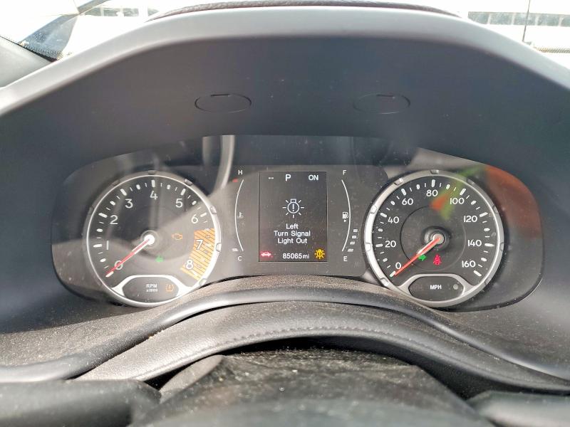 50294126 :رقم المزاد ، ZACNJDB12PPP33846 vin ، 2023 Jeep Renegade مزاد بيع