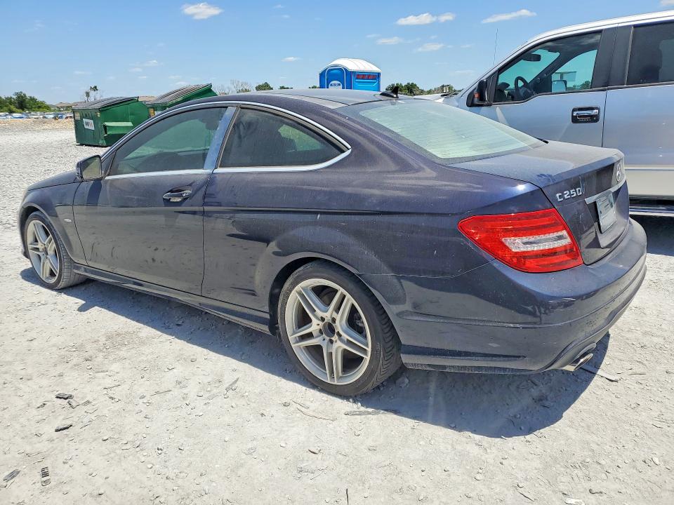 2012 Mercedes-benz C მანქანა იყიდება აუქციონზე, vin: WDDGJ4HB3CF746345, აუქციონის ნომერი: 50854536