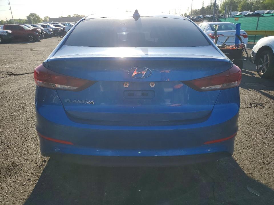 50762396 :رقم المزاد ، 5NPD84LF8JH281955 vin ، 2018 Hyundai Elantra مزاد بيع