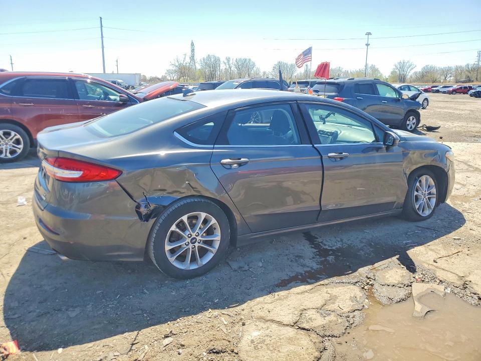 49989946 :رقم المزاد ، 3FA6P0HD2LR257264 vin ، 2020 Ford Fusion مزاد بيع