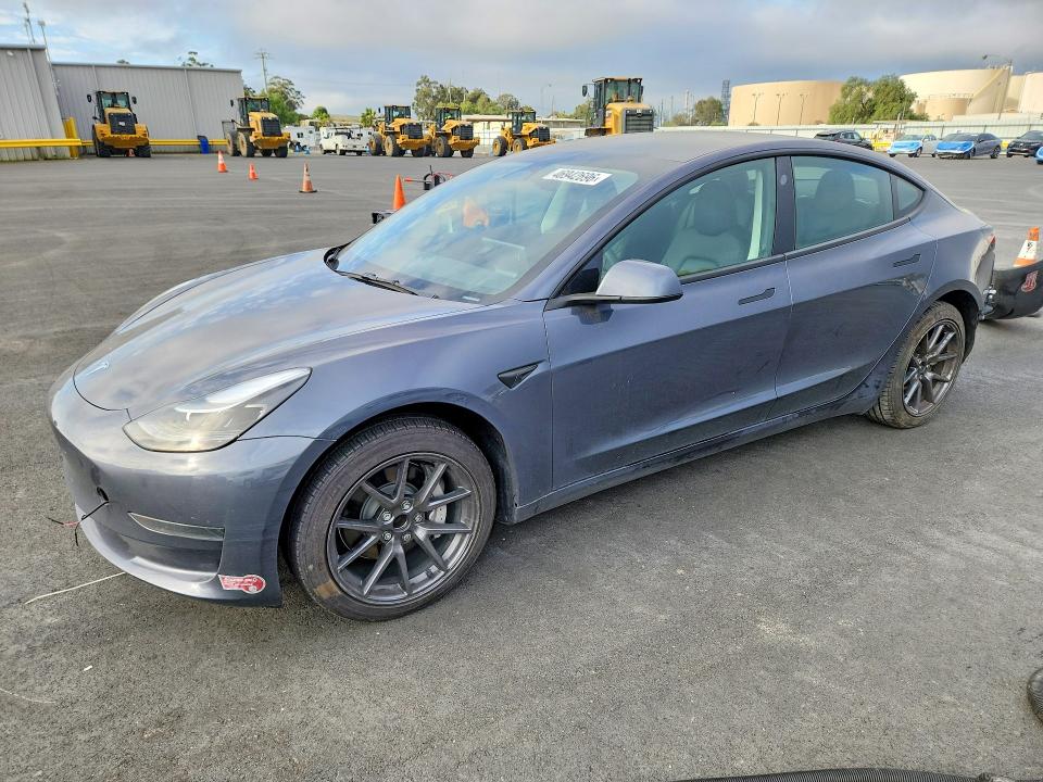 46942696 :رقم المزاد ، 5YJ3E1EA1PF604318 vin ، 2023 Tesla Model 3 مزاد بيع