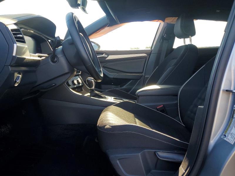50285266 :رقم المزاد ، 3VWBM7BU1NM018482 vin ، 2022 Volkswagen Jetta مزاد بيع