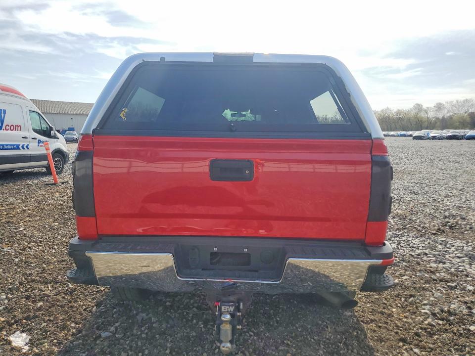 75556135 :رقم المزاد ، 1GT12REG5GF227846 vin ، 2016 Gmc Sierra مزاد بيع