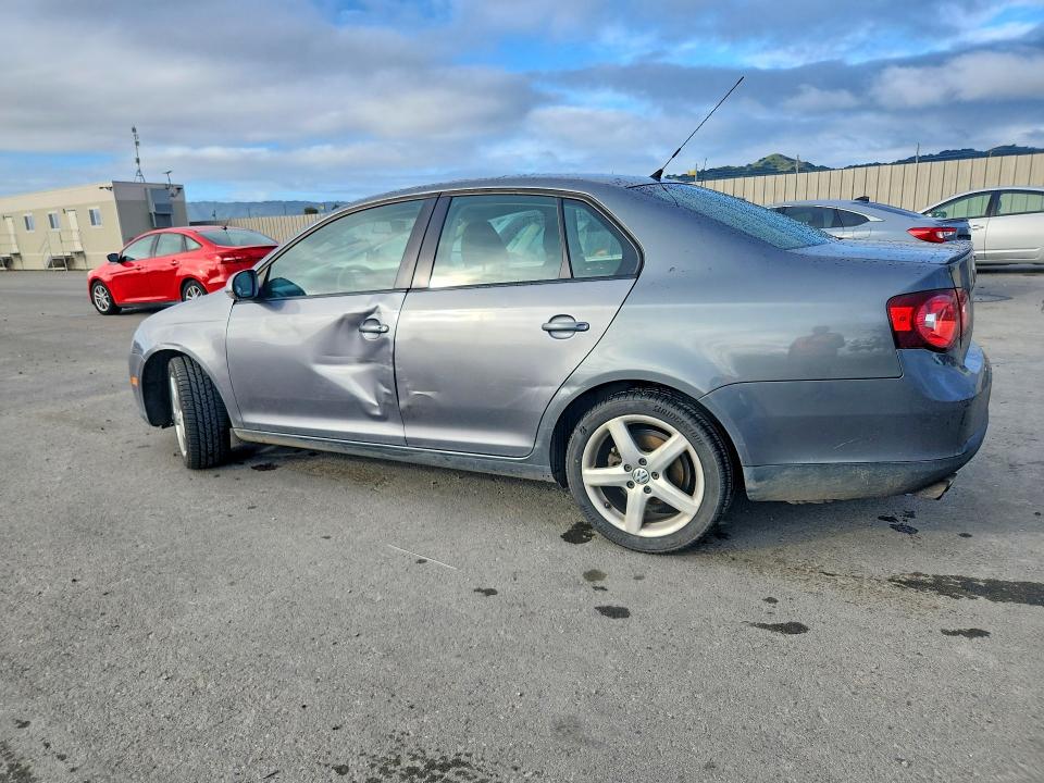 Продаж на аукціоні авто 2010 Volkswagen Jetta, vin: 3VWAZ7AJXAM116635, номер лоту: 49759476