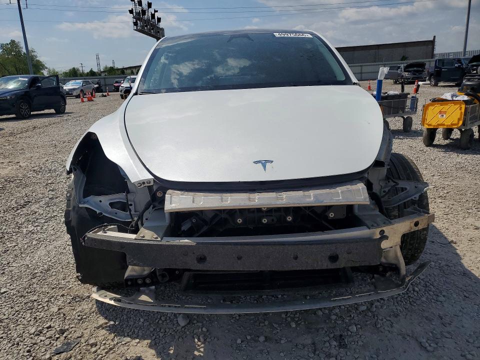 2024 Tesla Model Y მანქანა იყიდება აუქციონზე, vin: 7SAYGDEE0RF036055, აუქციონის ნომერი: 49975666