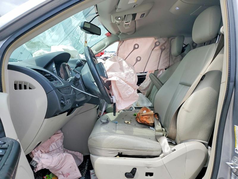 51313196 :رقم المزاد ، 2C4RC1BG6FR571764 vin ، 2015 Chrysler Town & Country مزاد بيع