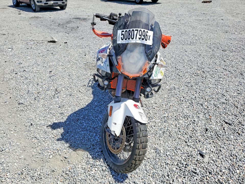 50807996 :رقم المزاد ، VBKV59404FM925564 vin ، 2015 Ktm 1290 مزاد بيع