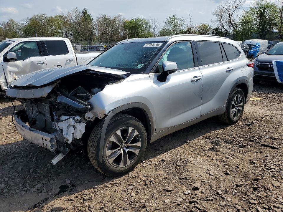 Продажа на аукционе авто 2022 Toyt Highlander, vin: 5TDGZRAH5NS539652, номер лота: 50155486