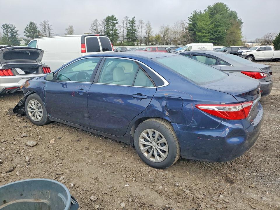 48897266 :رقم المزاد ، 4T1BF1FK0FU997178 vin ، 2015 Toyota Camry مزاد بيع