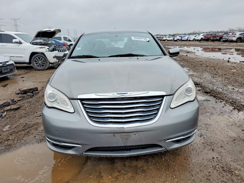 49499766 :رقم المزاد ، 1C3CCBBB0DN596092 vin ، 2013 Chrysler 200 مزاد بيع