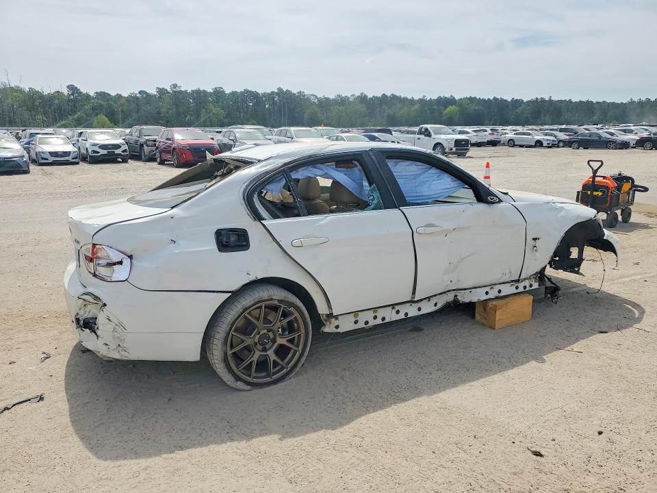 50681546 :رقم المزاد ، WBAVB33596AZ86086 vin ، 2006 Bmw 330 مزاد بيع