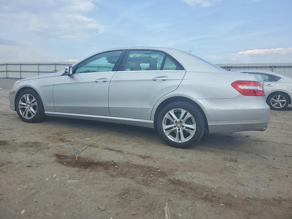 2011 Mercedes-benz E მანქანა იყიდება აუქციონზე, vin: WDDHF8HB9BA497686, აუქციონის ნომერი: 51422976