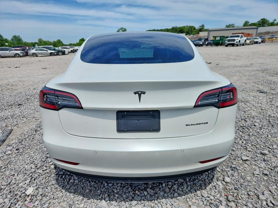 50901036 :رقم المزاد ، 5YJ3E1EB9NF252983 vin ، 2022 Tesla Model 3 مزاد بيع