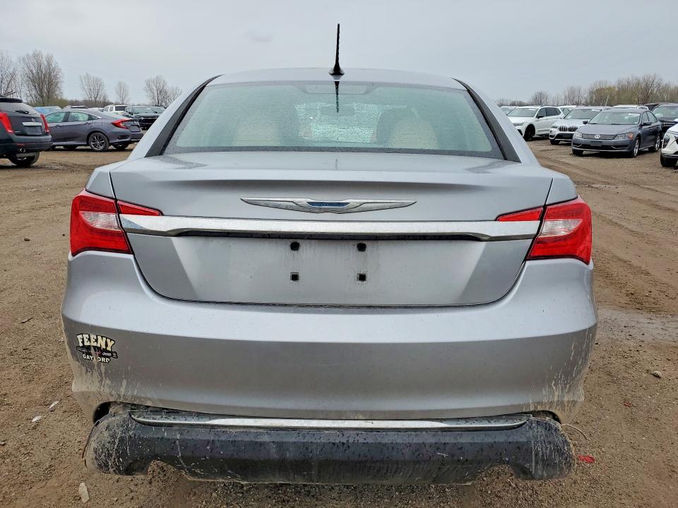2013 Chrysler 200 მანქანა იყიდება აუქციონზე, vin: 1C3CCBCG0DN526053, აუქციონის ნომერი: 49886146