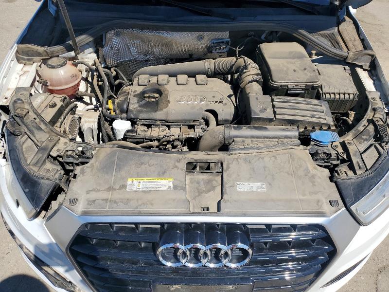 49675666 :رقم المزاد ، WA1BCCFS2JR008697 vin ، 2018 Audi Q3 مزاد بيع