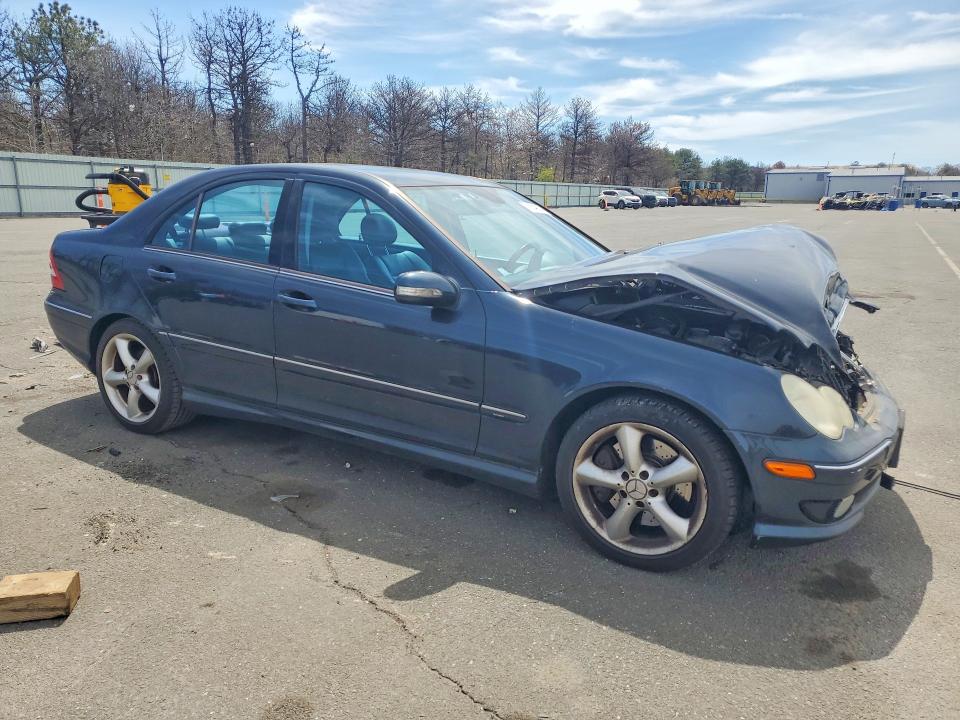 Продажа на аукционе авто 2005 Mercedes-benz C, vin: WDBRF40JX5F582908, номер лота: 51654926